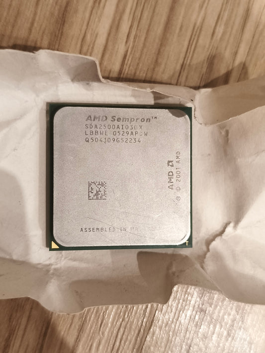 AMD Sempron 2500+ 1.4GHz CPU Processor Socket 754 SDA2500AIO3BX Vintage Retro PC