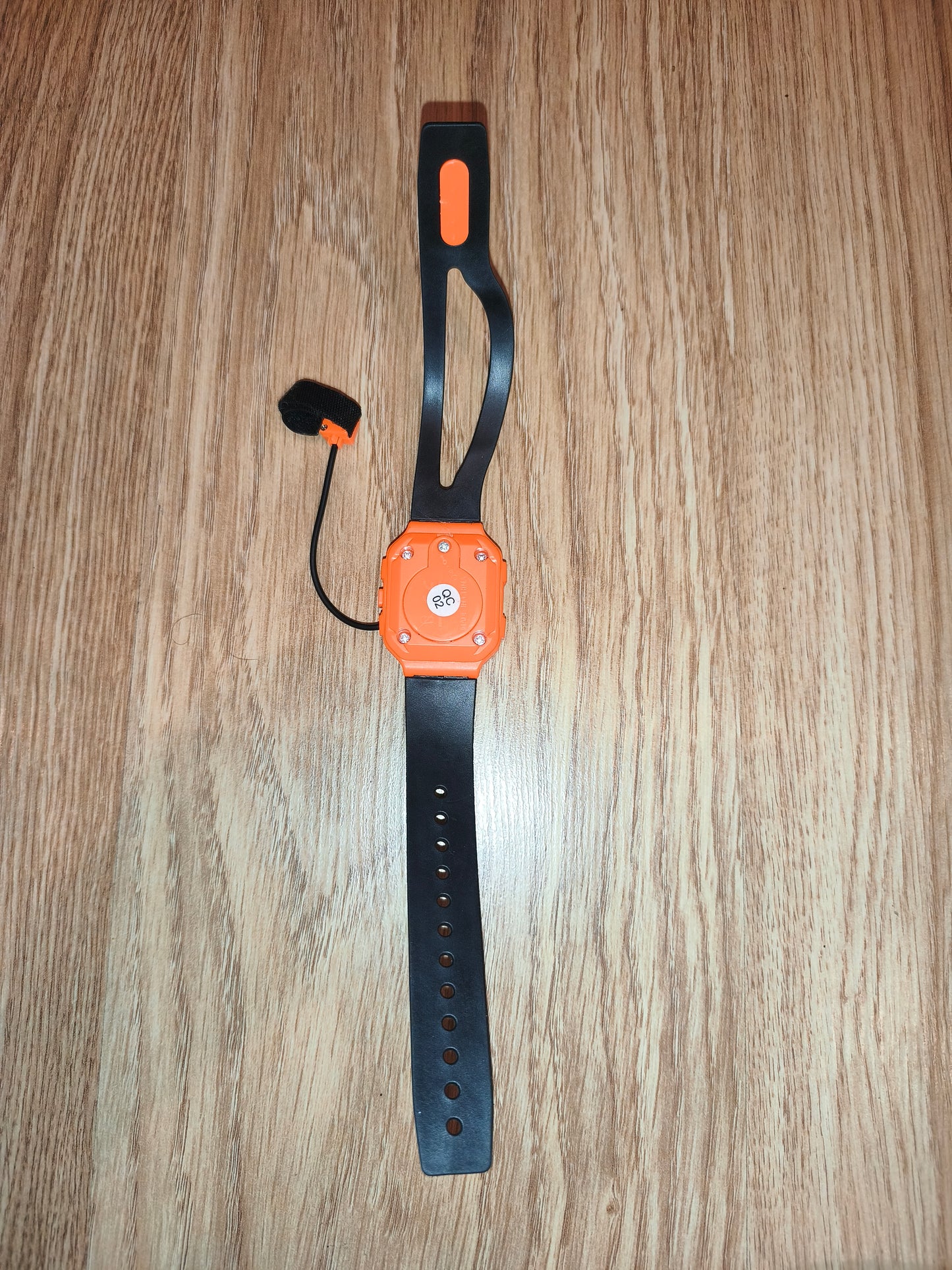 Digital Wrist Sleep Monitor & Oximeter Sensor | Orange & Black Sport Wristband (Untested)