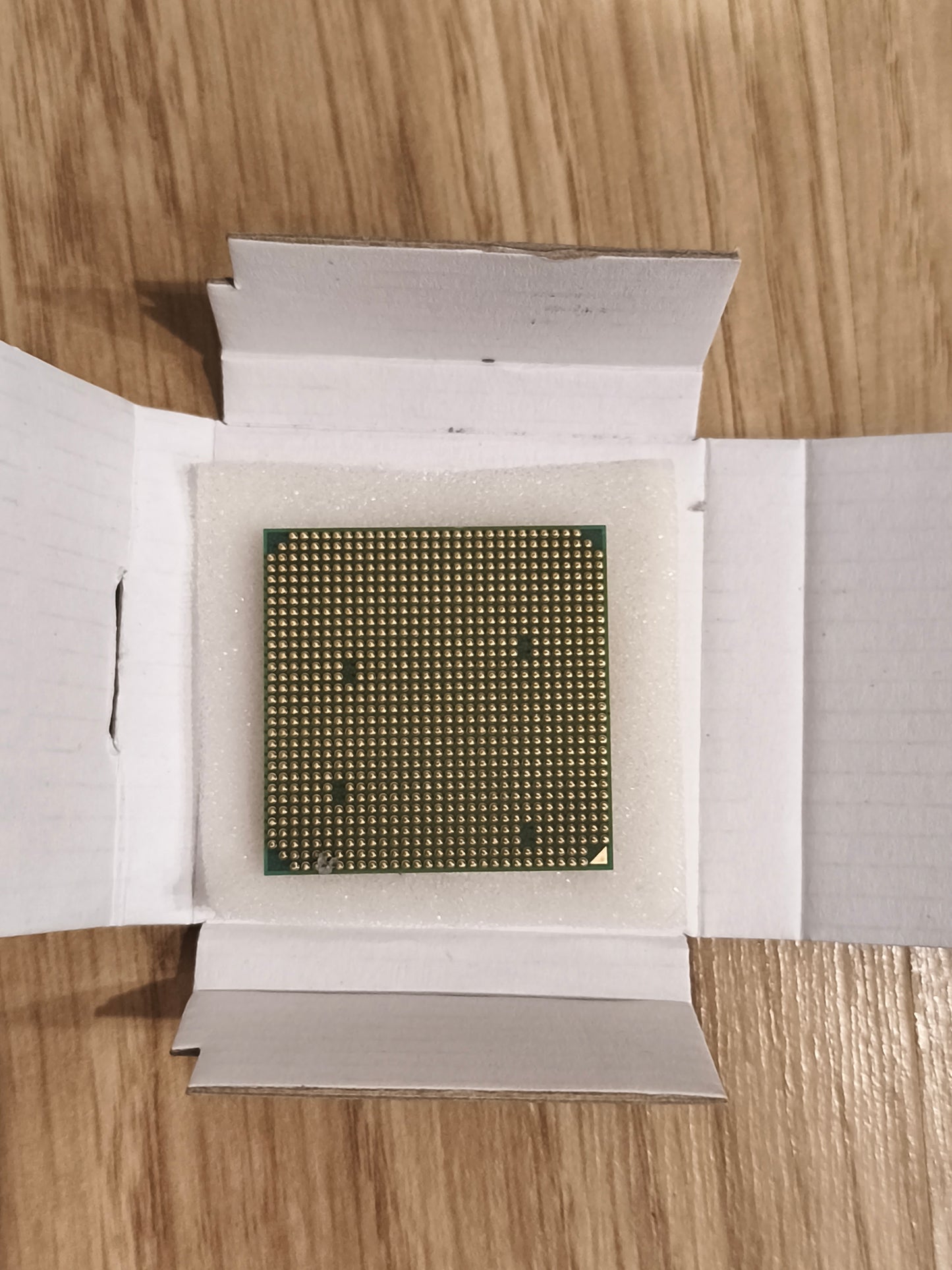 AMD Sempron 3200+ 1.8 GHz (SDA3200IAA2CW) Processor