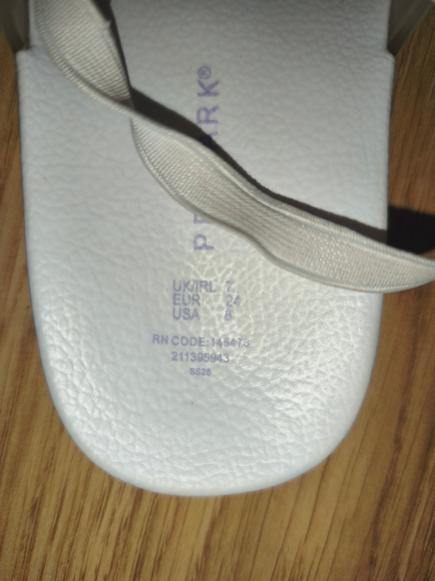 Primark Girls Rainbow Pastel Heart Sliders with Elastic Heel Strap – White (Size EU 24 / UK 7)