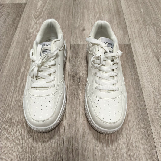 Women White Low Top Platform Sneakers Lace Up Skate Shoes Faux Leather Size 43