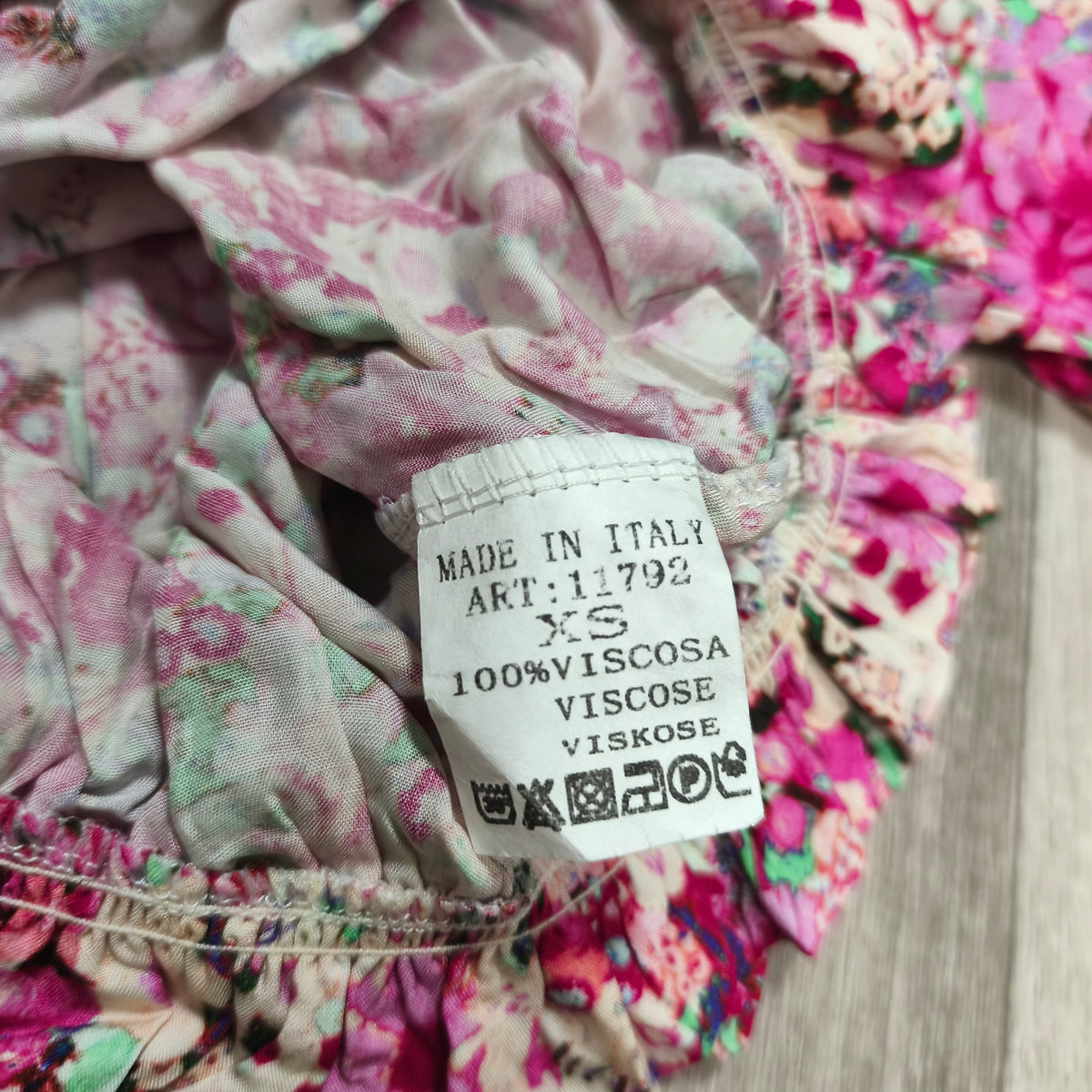 Love Forever Stella Top XS Pink Floral Off Shoulder Crop Blouse Viscose NWT