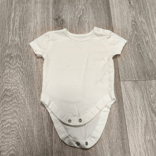 George Baby Bodysuit 0-3 Months White Short Sleeve Snap One Piece Unisex