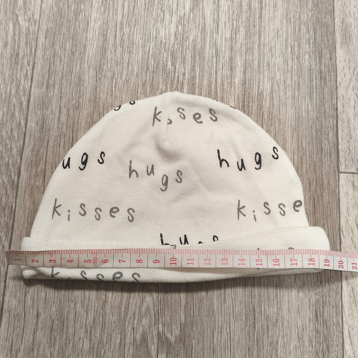George Baby Beanie Hat One Size White Hugs & Kisses Print Soft Cotton Cap