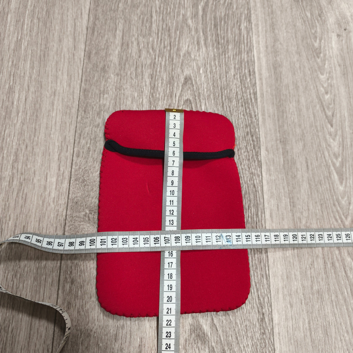 Red Neoprene Protective Sleeve Pouch Soft Case Elastic Band Strap 22cm x 15cm
