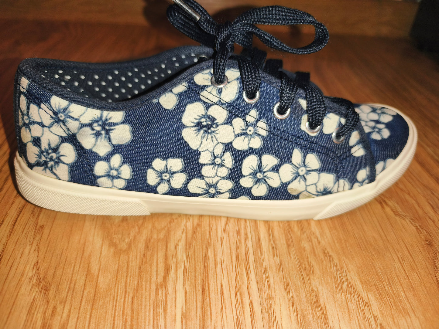 Mantaray Women's Blue Floral Canvas Trainers / Plimsolls – EUR 37 (UK 4)