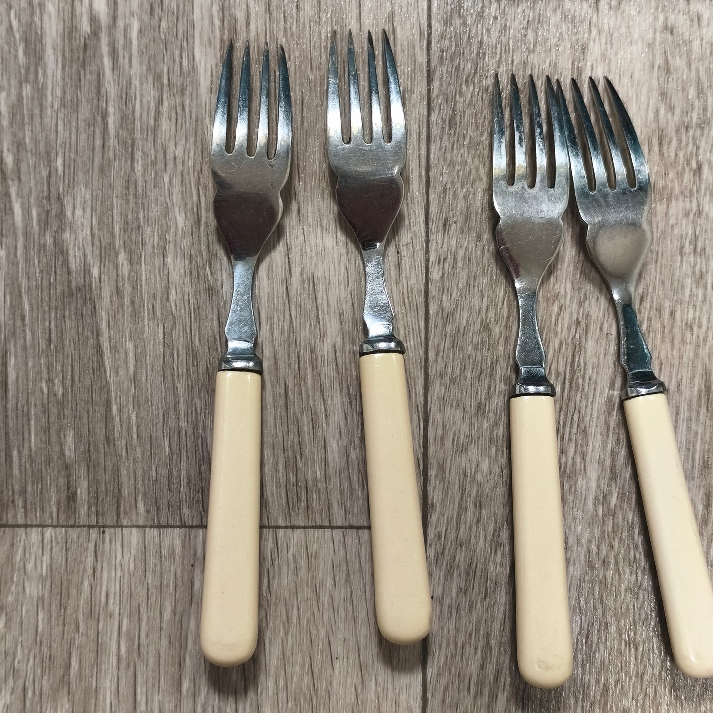 Vintage Sheffield Chrome Plate Cased Fish Cutlery Set 12Pc Faux Bone Knives Fork