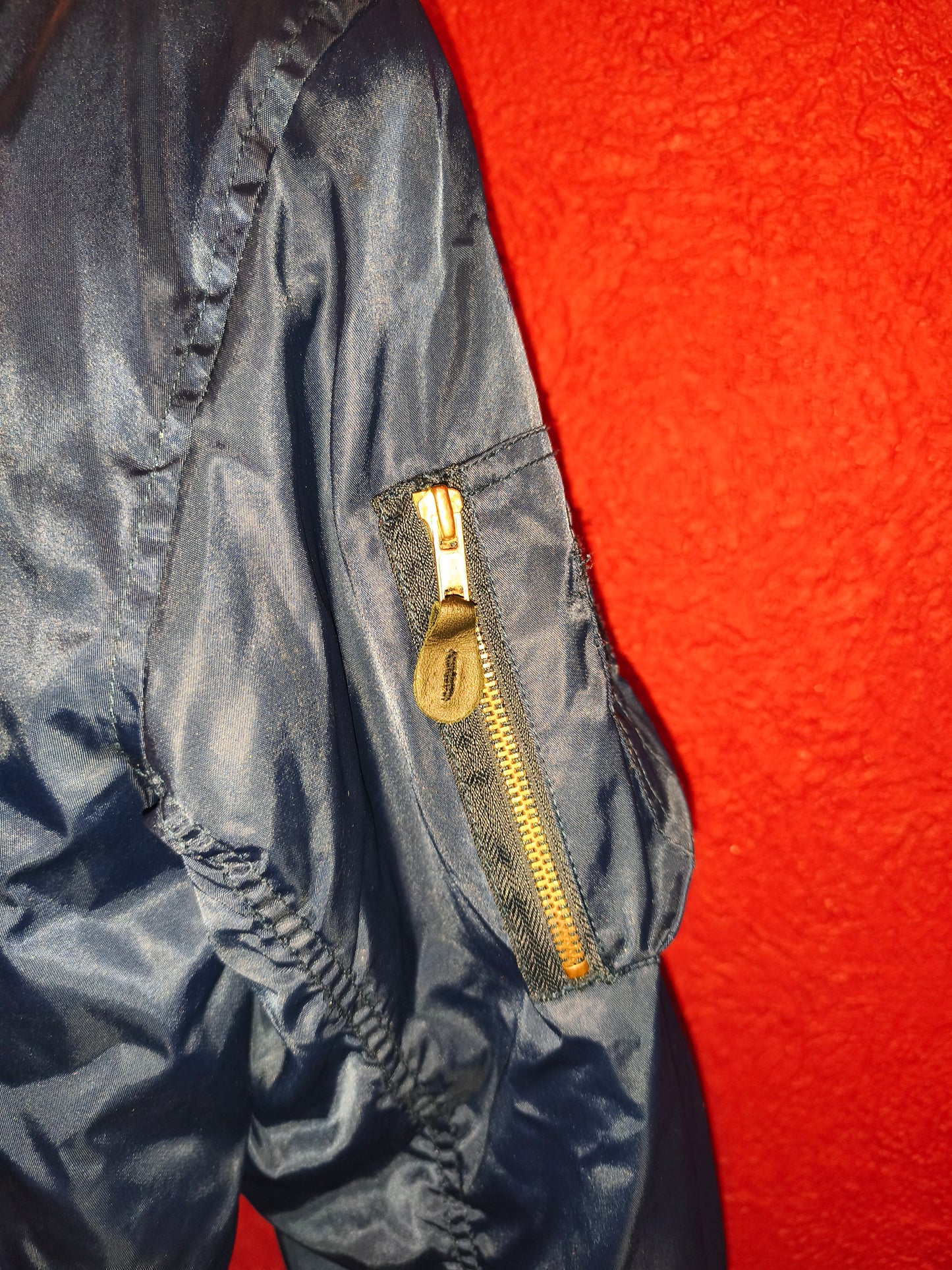 Classic 90s/Y2K bomber jacket featuring bold "Team Maximuscle" chest & back embroidery!