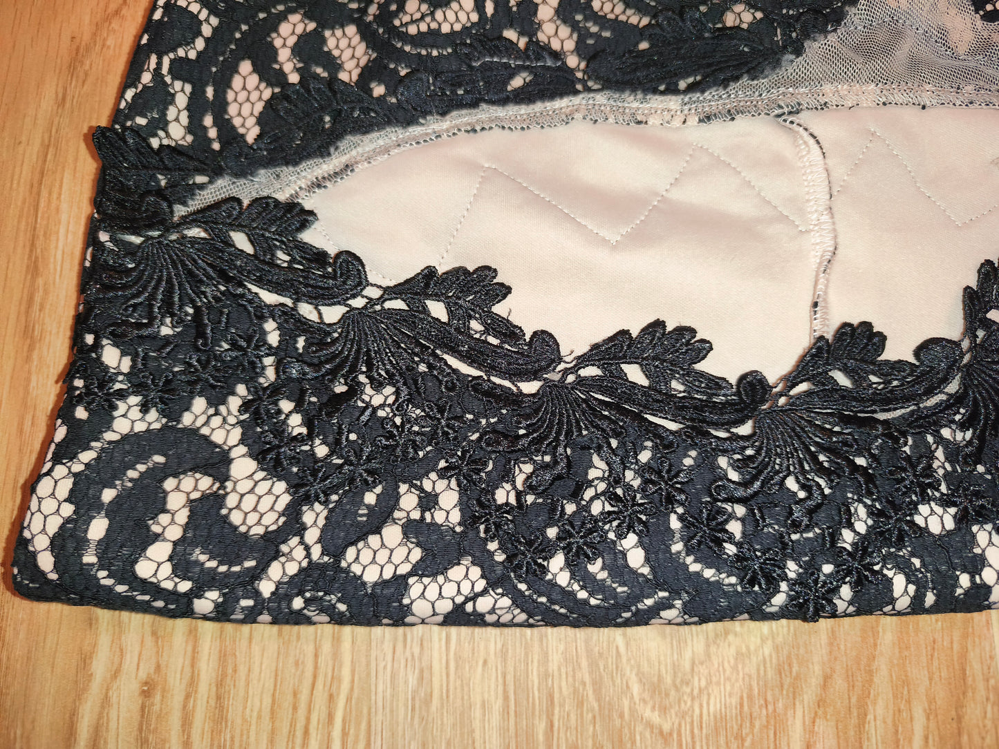 NWT Lipsy London VIP Lace Cocktail Dress – Black & Nude Strapless Bodycon, UK 10 / EU 38