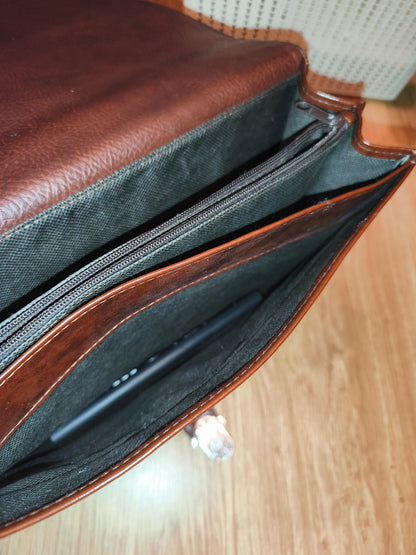 Vintage Style Brown Faux Leather Messenger Bag / Business Briefcase with Multiple Compartments
