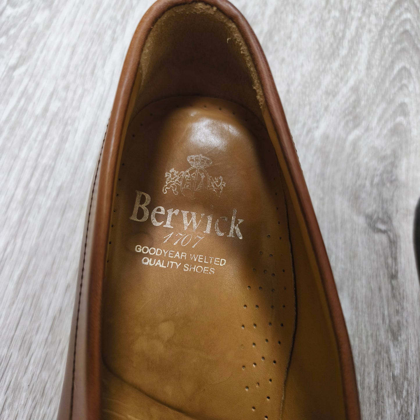 Berwick 1707 Brown Leather Penny Loafers Mens Size UK 7.5 Goodyear Welted Spain