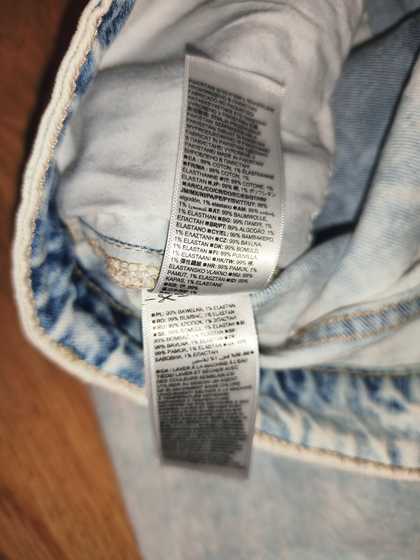 Gap Acid Wash Boyfriend Jeans Distressed Style Denim Size 27