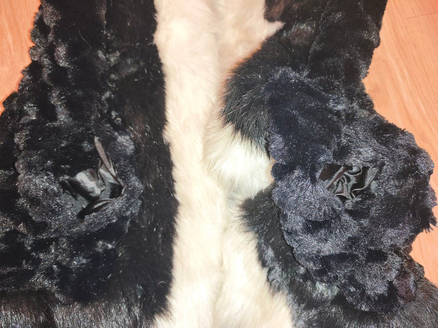 Vira Luxury Hooded Faux Fur Vest – Black & White Contrast Gilet (Size XL, Fits M/L)