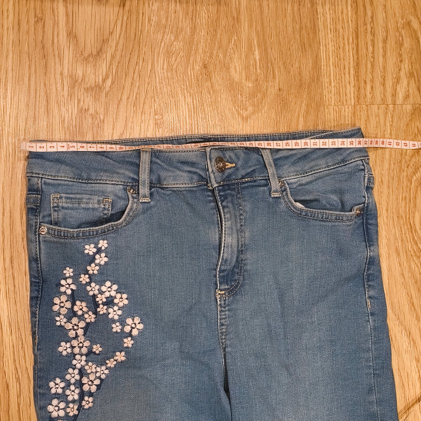 F&F Women Floral Embroidered Jeans Blue Stretch Skinny Raw Hem UK 10 US 6 EUR 38