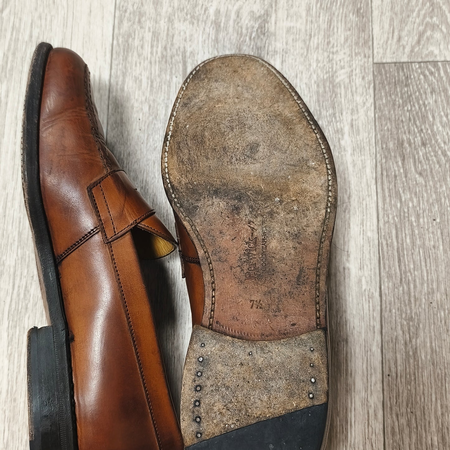 Berwick 1707 Brown Leather Penny Loafers Mens Size UK 7.5 Goodyear Welted Spain