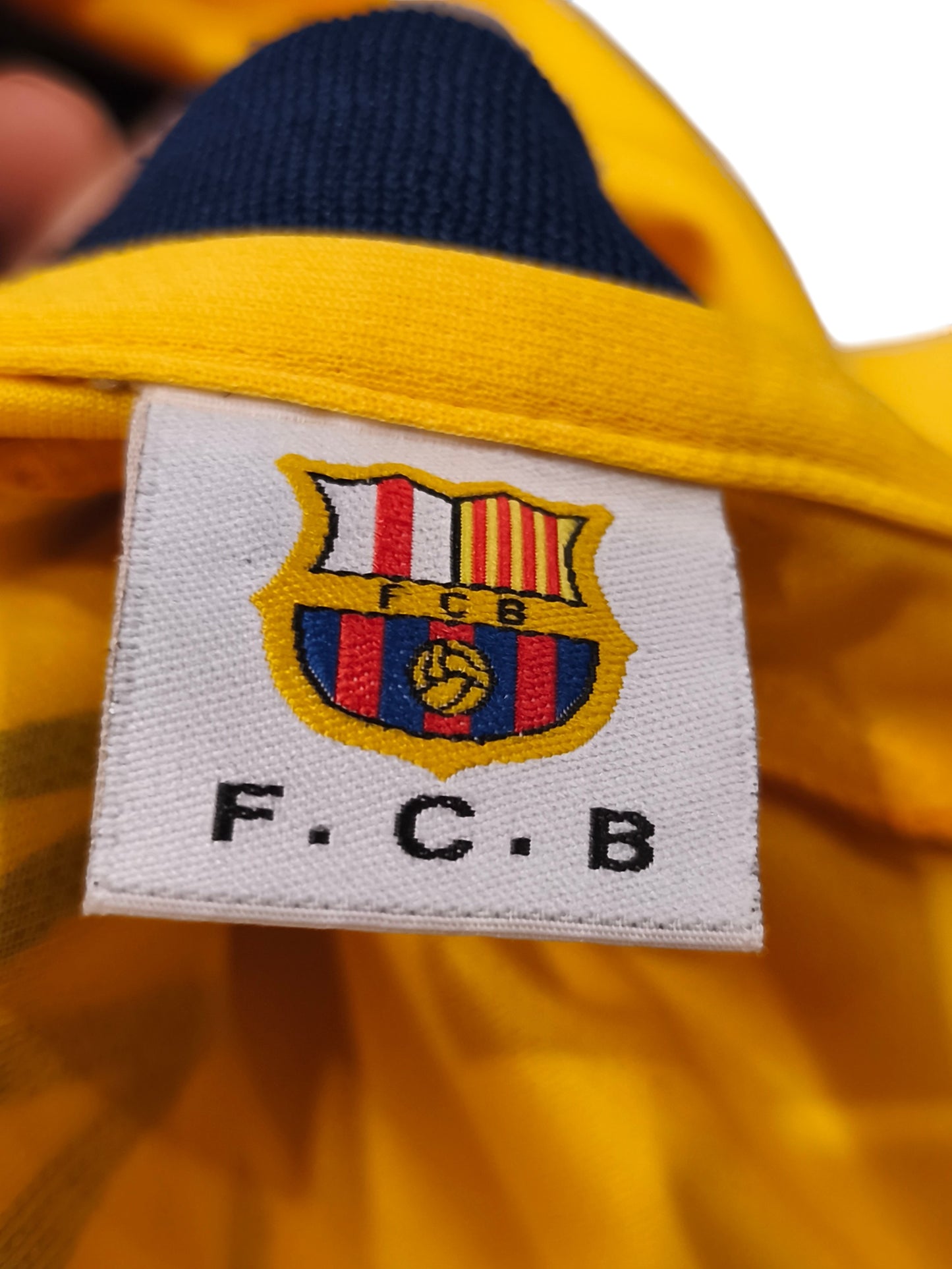 FC Barcelona 2015/16 Away Senyera Kit #11 Neymar Jr - Fan Version Jersey Size L
