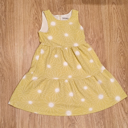 Nutmeg Girls Yellow Floral Daisy Tiered Sleeveless Sundress Size 7-8 Years