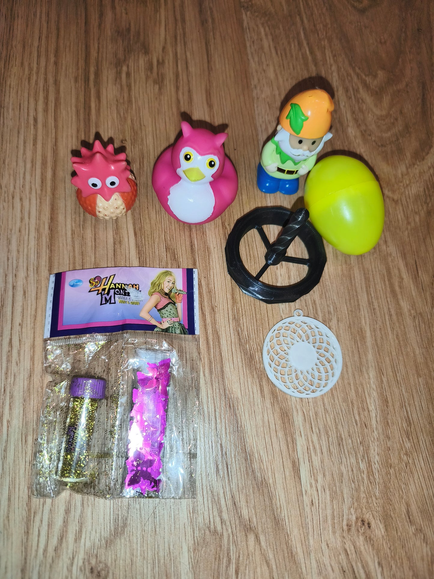 Kids Mixed Toy & Craft Lot – Disney Hannah Montana Glitter, Mini Figures & 3D Printed Toys