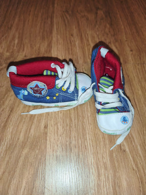 Next Baby-High-Top-Sneaker – Canvas-Lauflernschuhe mit Dinosaurier- und Sternmotiv (Größe 1 / 3–6 Monate)