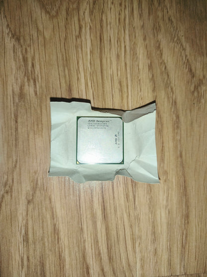 AMD Sempron 2500+ 1.4GHz CPU Processor Socket 754 SDA2500AIO3BX Vintage Retro PC