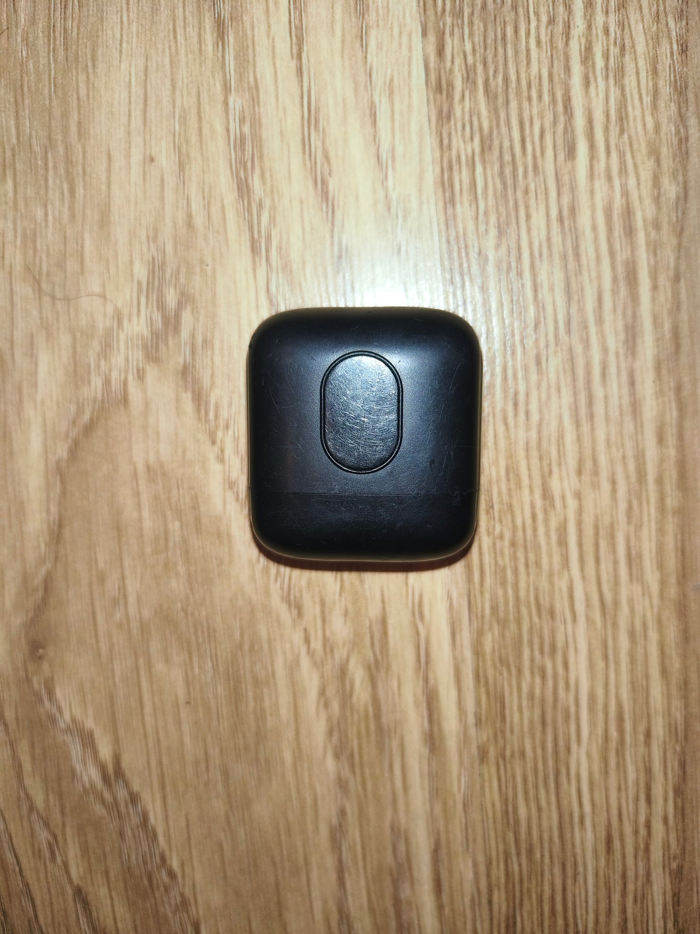 Replacement Wireless Earbuds Charging Case Only (Model MD053) – Black, Untested