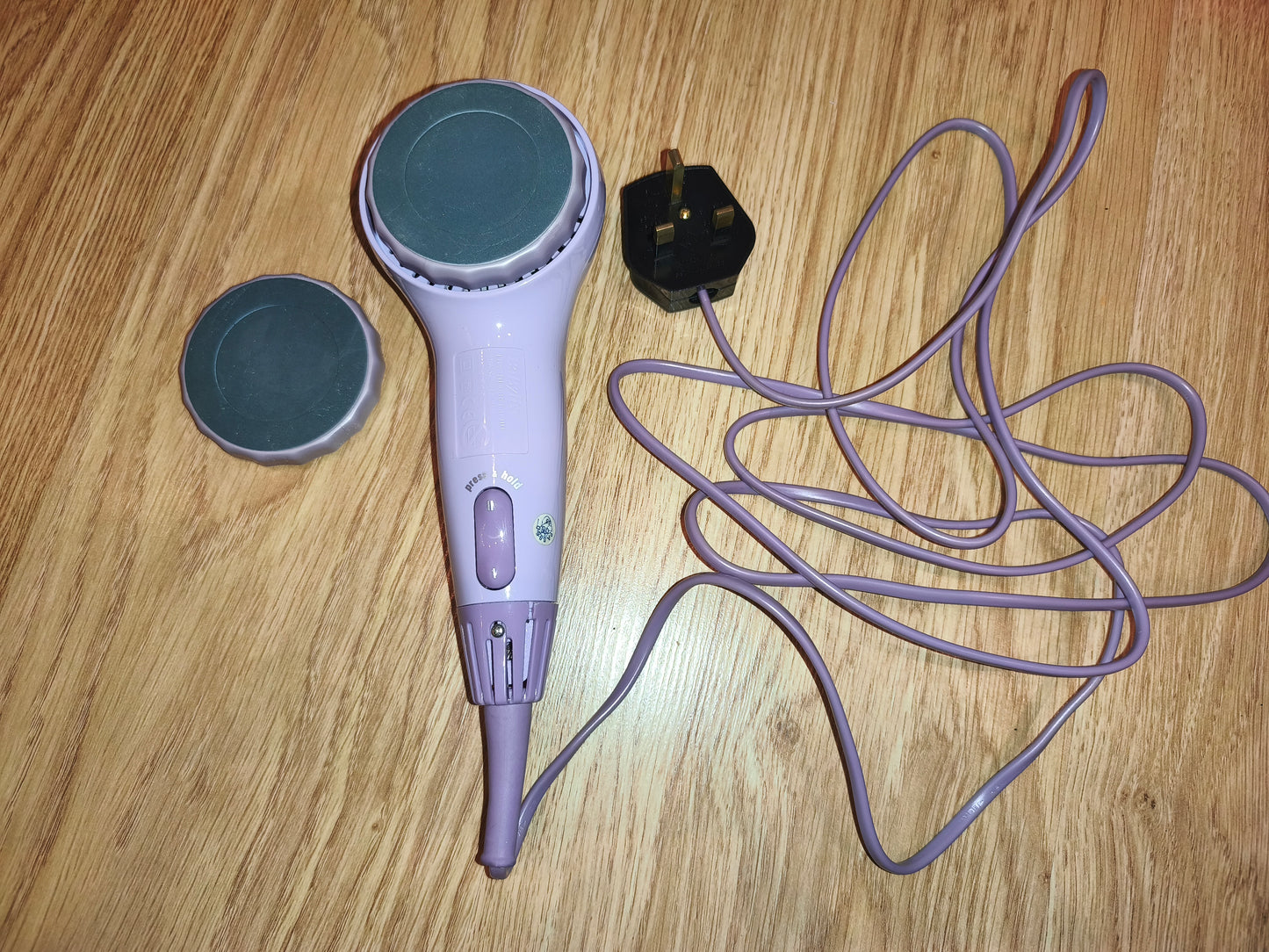 Byliss True Smooth Sonic Smooth Electric Facial & Body Exfoliator (UK Plug)