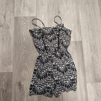 Primark Girls Romper Playsuit Size 11-12 Yrs 152cm Black White Geometric Tribal