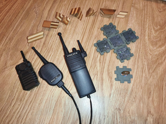 Kids Toy Job Lot – Toy Police Walkie Talkies, Minecraft Puzzle Cube & Wooden Brain Teaser