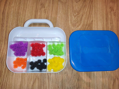 Bunchems! On-the-Go Easel Travel Activity Set & Storage Case – Creative 3D Building Toy