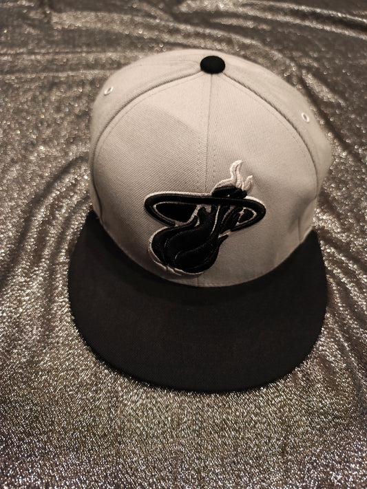 Miami Heat Mitchell Ness Fitted Hat 7 1/2 Gray Black Wool Blend NBA Cap Vintage