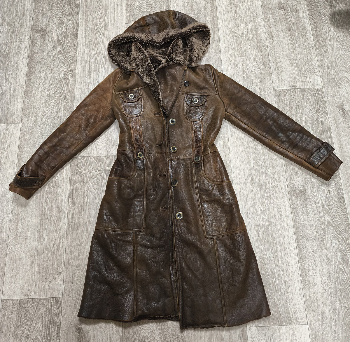 Vintage BISON Womens Sheepskin Shearling Coat Long Hooded Brown Size 36 S Boho