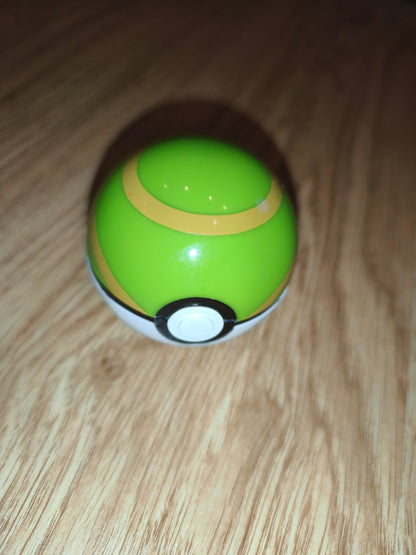 2015 Pokémon TOMY Nest Ball Pop-Open Toy with Marvel Thor Mini Figure Inside