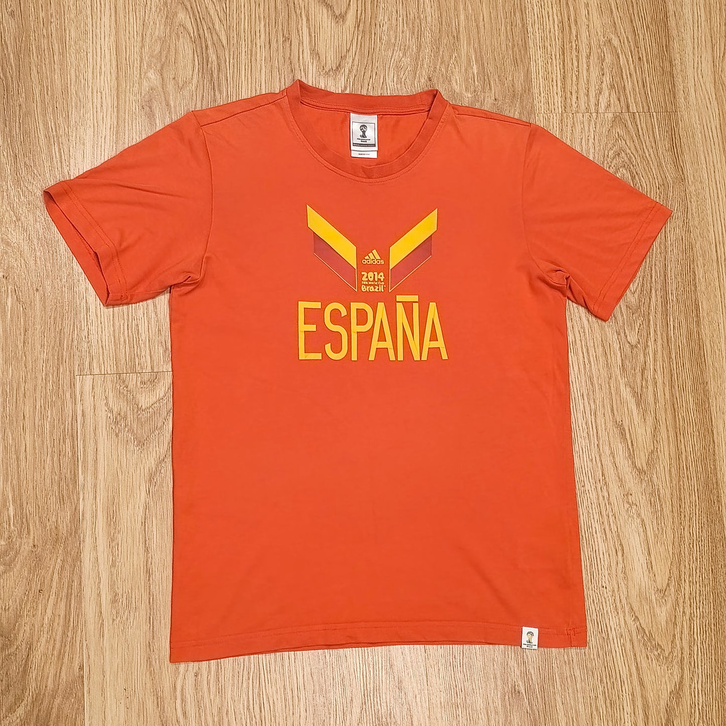 Adidas Spain Espana 2014 FIFA World Cup Brazil Soccer T-Shirt Mens Size Small