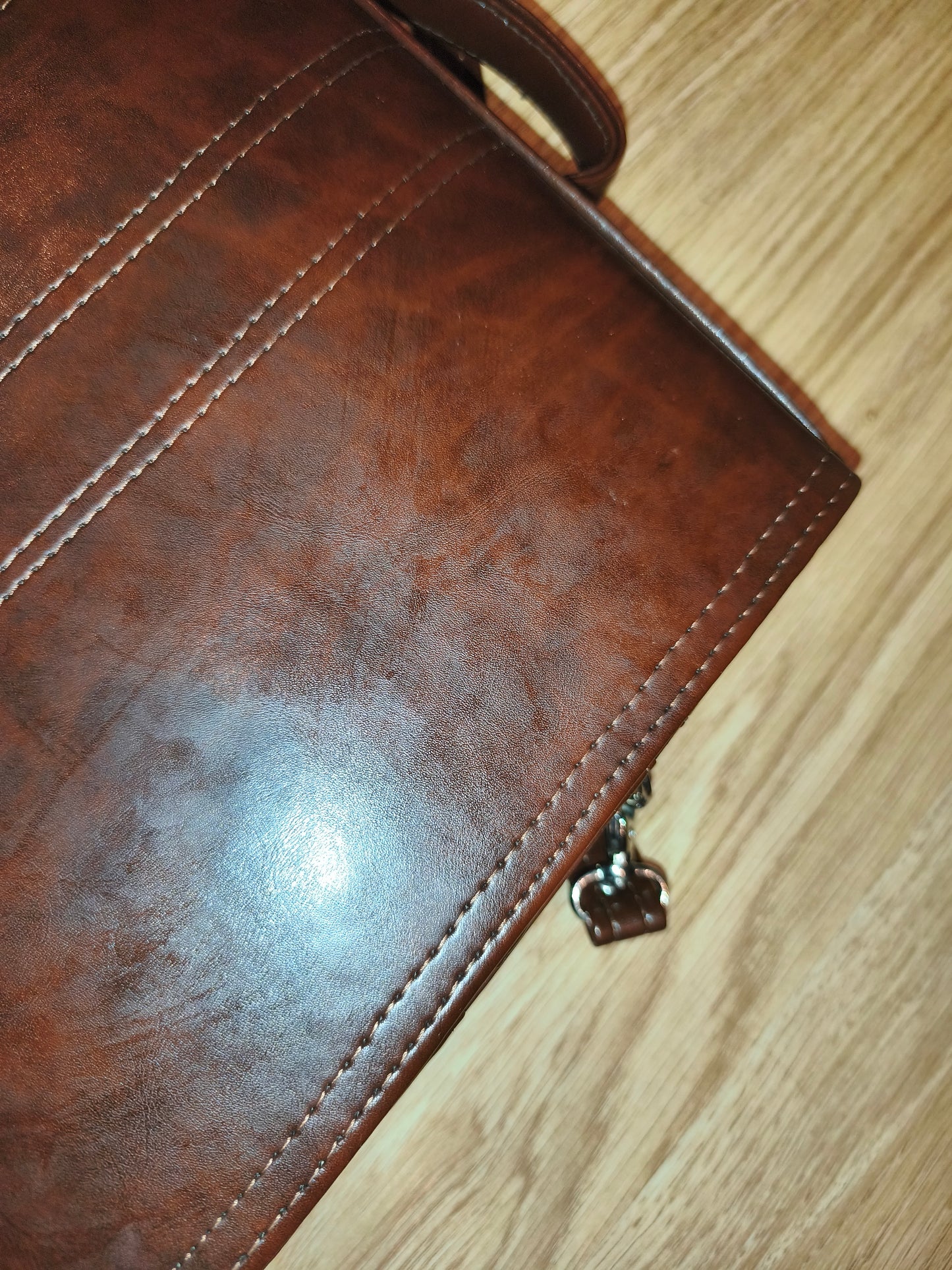 Vintage Style Brown Faux Leather Messenger Bag / Business Briefcase with Multiple Compartments