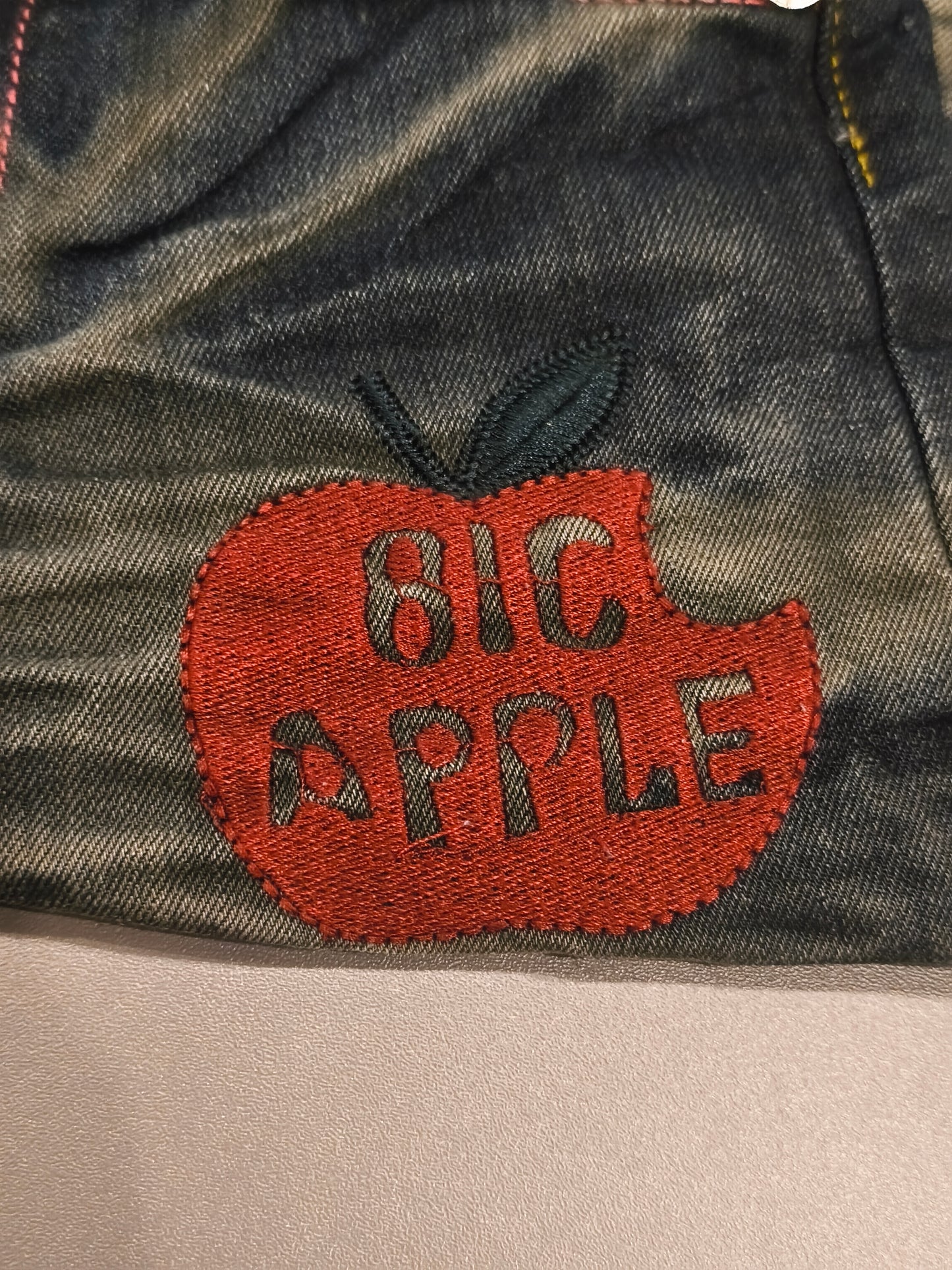 Kids Vintage Style Distressed Acid Wash Jeans with "BIG APPLE" Patch & Contrast Stitching (Tag Size 20)