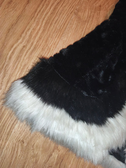 Vira Luxury Hooded Faux Fur Vest – Black & White Contrast Gilet (Size XL, Fits M/L)