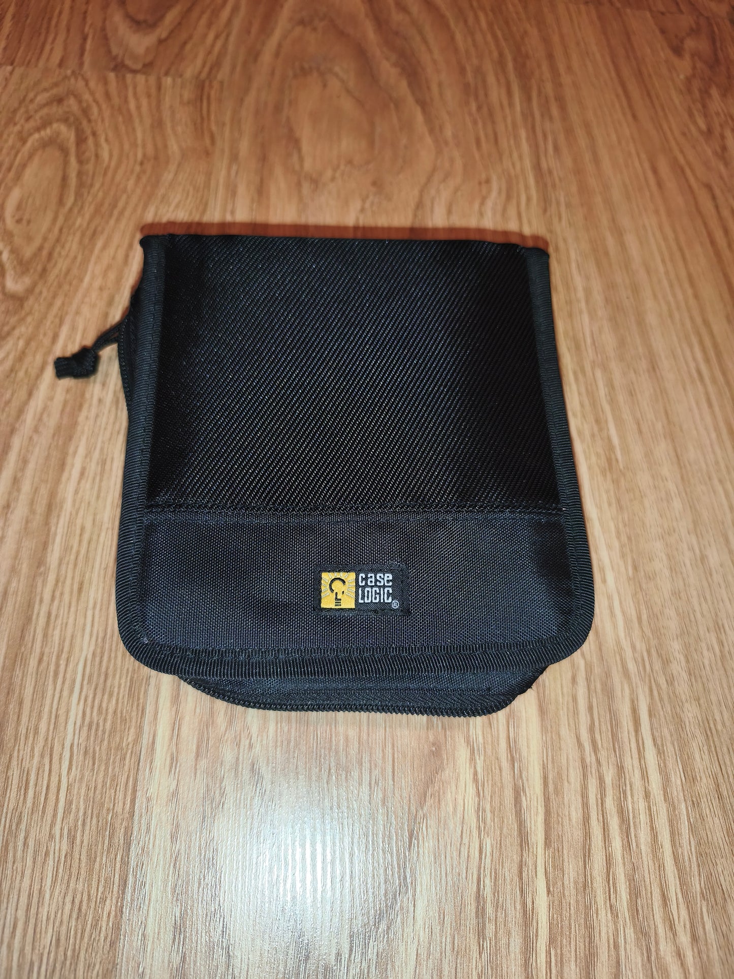 Vintage Case Logic CD/DVD Media Wallet | Black Nylon Zippered Storage Case (Holds 12 Discs)