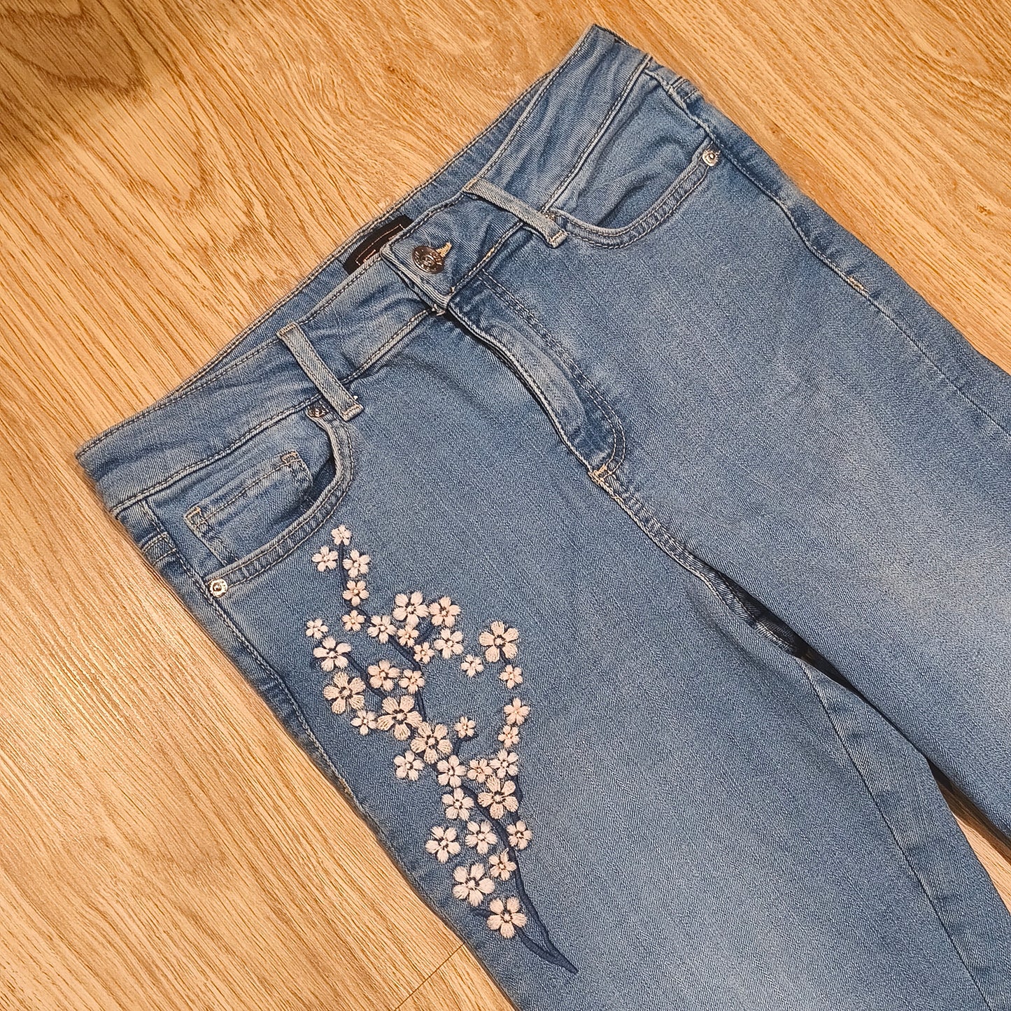 F&F Women Floral Embroidered Jeans Blue Stretch Skinny Raw Hem UK 10 US 6 EUR 38