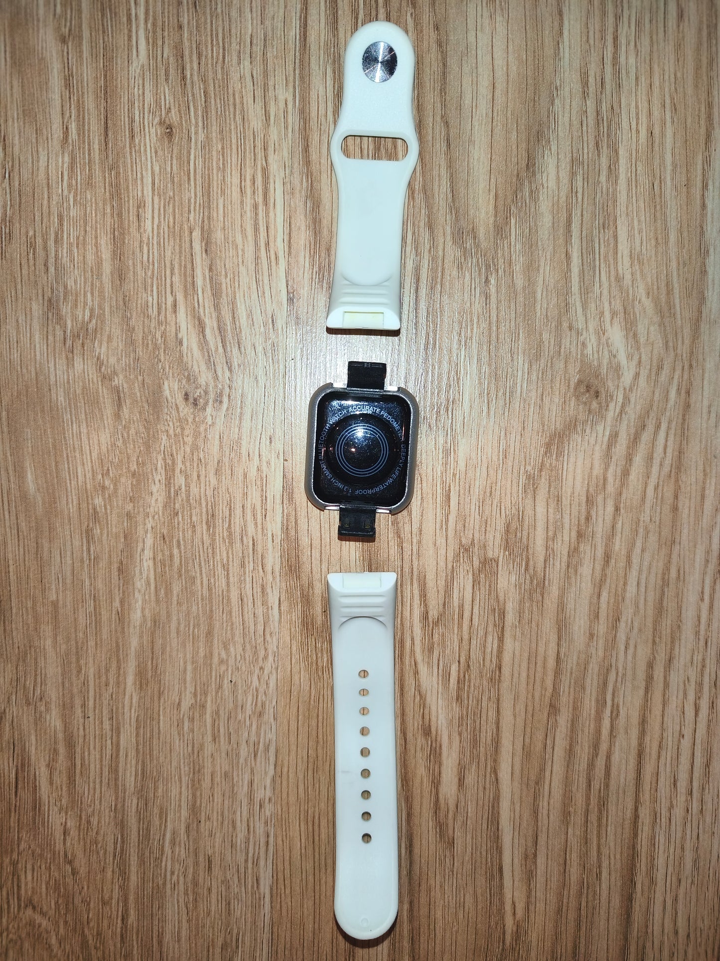 1.3" Bluetooth Smart Watch (Silver/White) – UNTESTED / FOR PARTS OR REPAIR