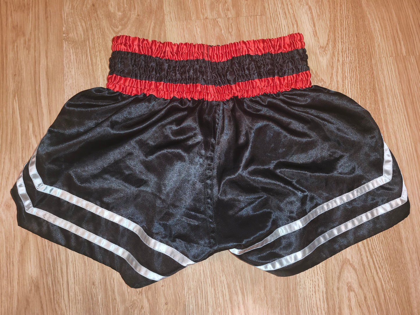 Authentic Lumpinee Muay Thai Shorts Black & Red Bull Patch – Size L
