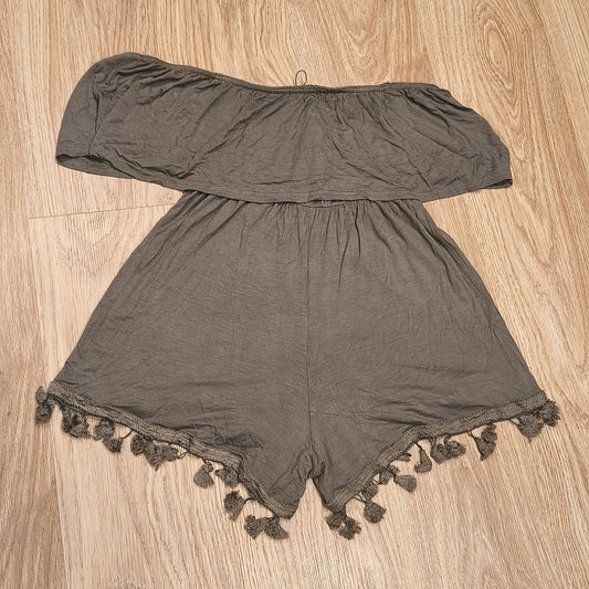 Boohoo Taylor Bardot Tassel Trim Playsuit Romper Khaki Green US 6 UK 10 NWT