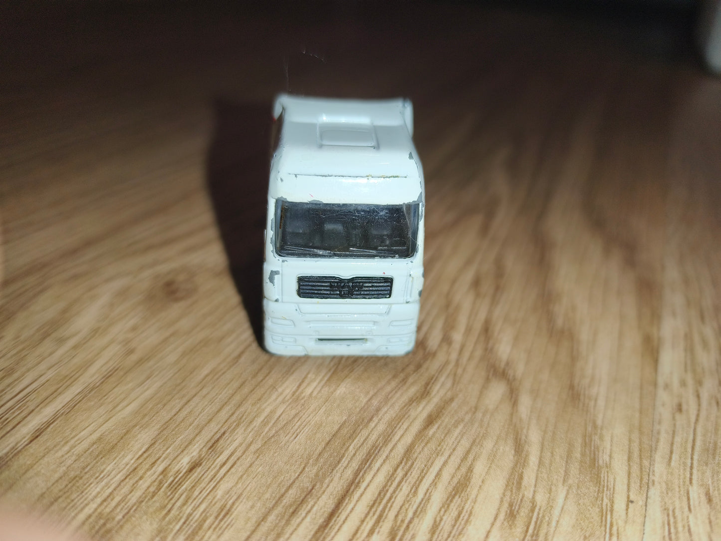 Vintage MAN TGX / TGA Tractor Unit "Tesco" Promotional Die-Cast Truck – White (Play-Worn)