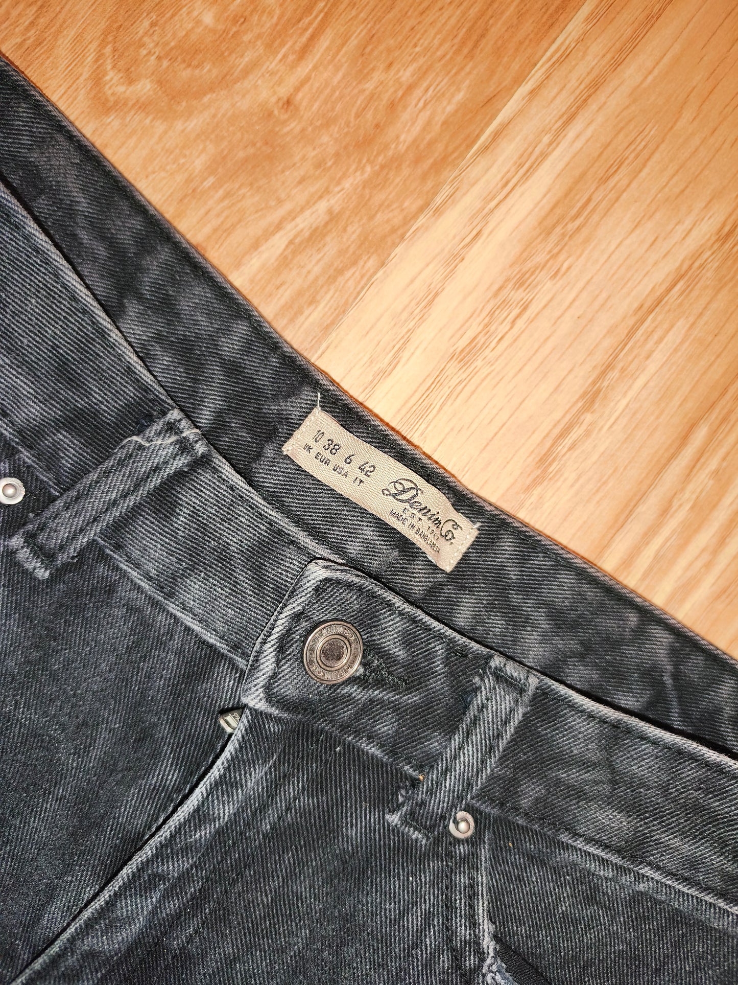 Denim Co. Women’s Black Distressed Denim Shorts – Raw Hem, Size 42 (EU)