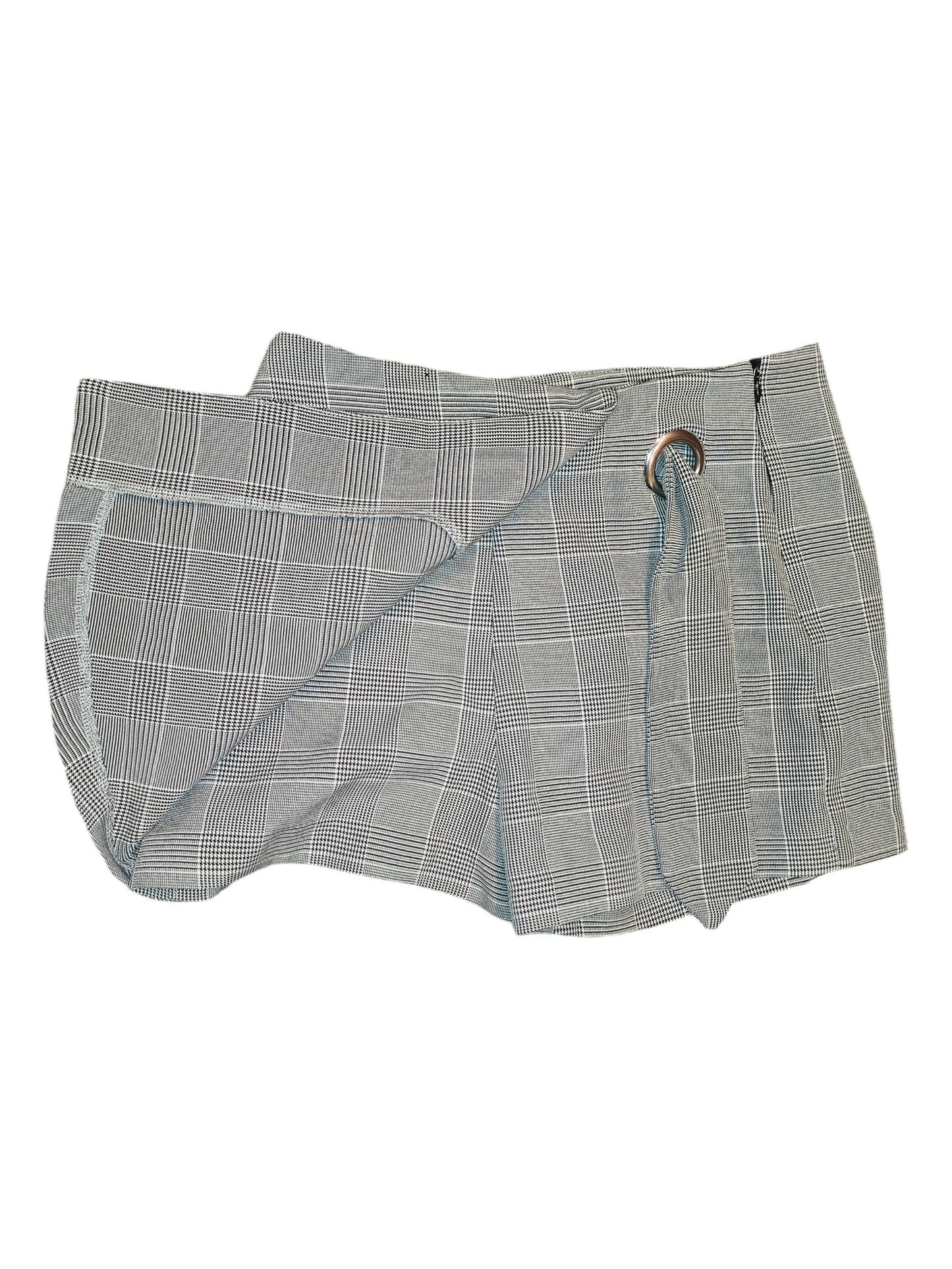 Women's Grey Plaid Wrap-Style Mini Skort with Ring Detail (Defective Zipper)
