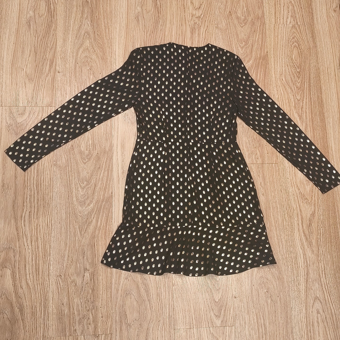 Warehouse Black Gold Metallic Polka Dot Long Sleeve Ruffle Mini Dress UK 6 US 2Warehouse Black Gold Metallic Polka Dot Long Sleeve Ruffle Mini Dress UK 6 US 2