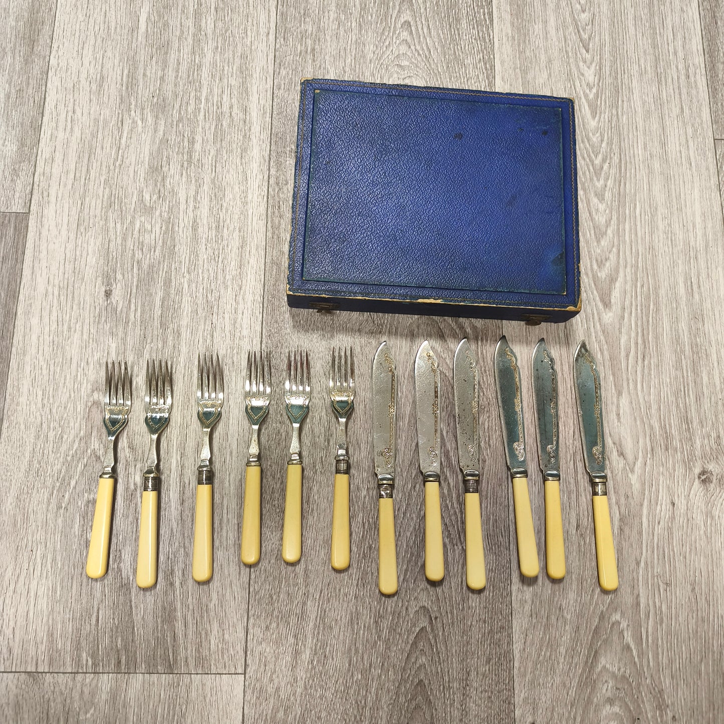 Vintage EPNS Silver Plated Fish Cutlery Set 6 Knives 6 Forks Cased 1939 Gift