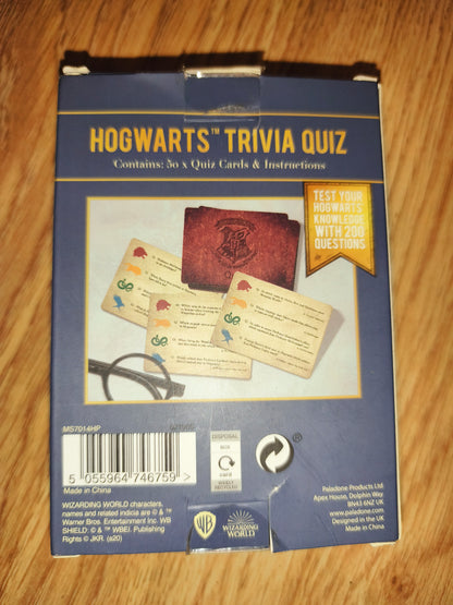 Harry Potter: Hogwarts Trivia Quiz – 200 Questions Travel Card Game (Paladone)