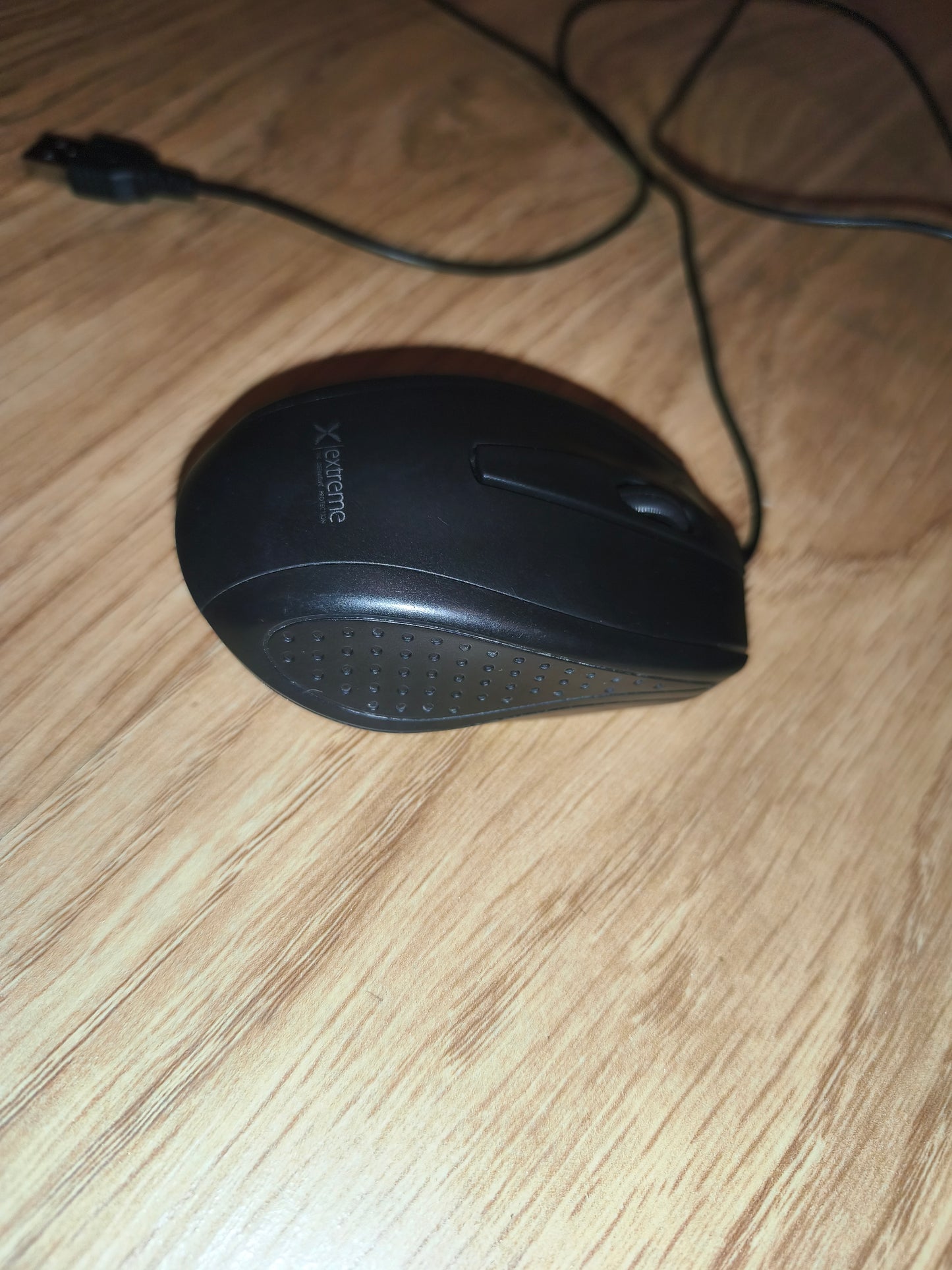 Extreme XM106K Wired Optical USB Mouse – Black, 1000 DPI