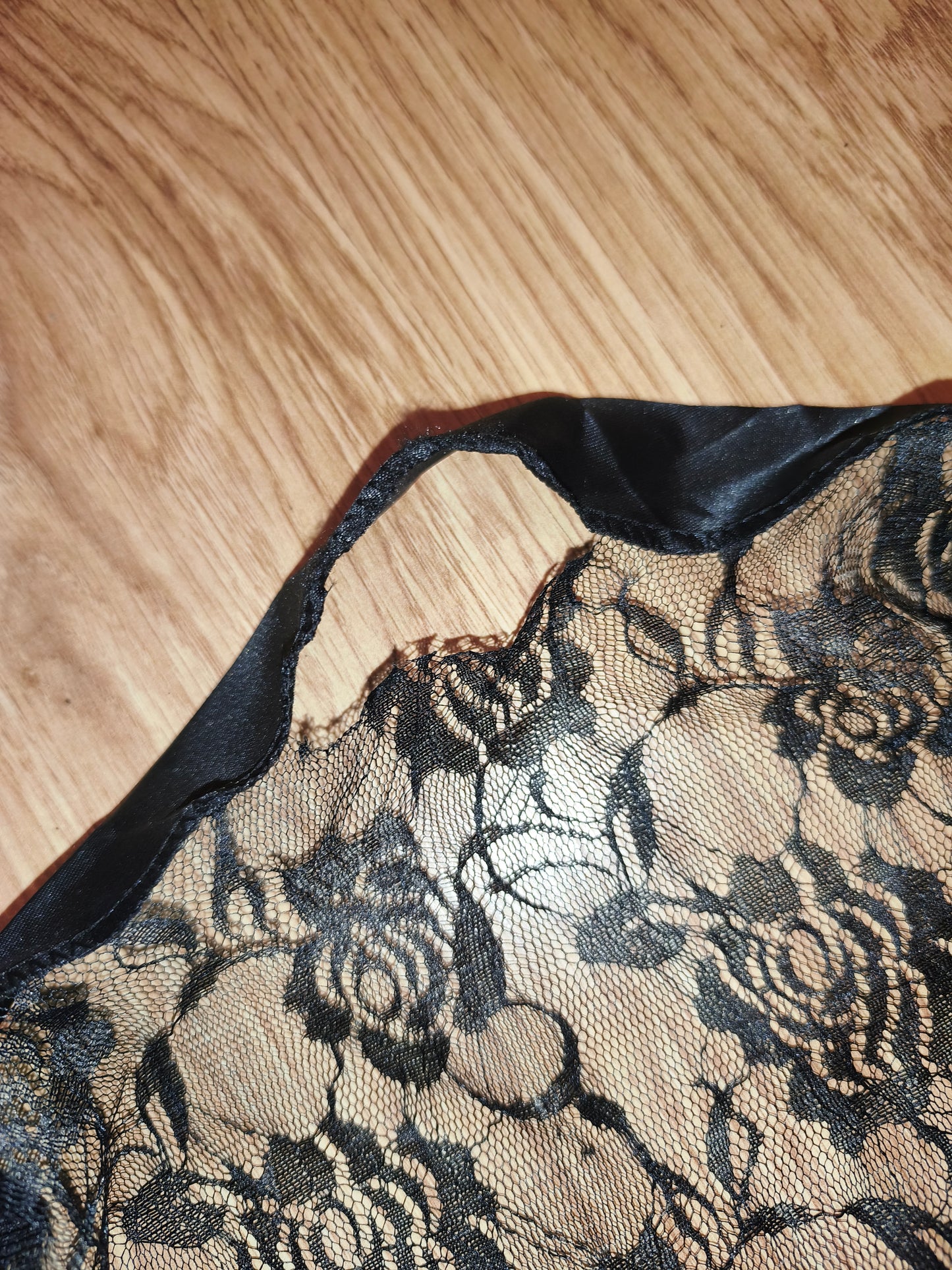 Vintage Style Black Satin & Lace Sheer Back Robe / Kimono Lingerie – Size M