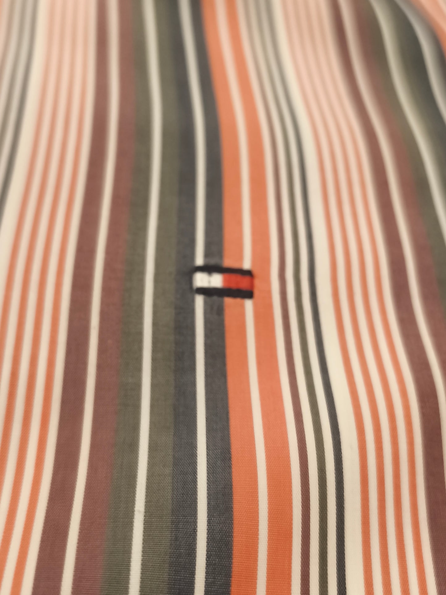 Tommy Hilfiger Shirt Mens Large Custom Fit Long Sleeve Multi Stripe Cotton Logo